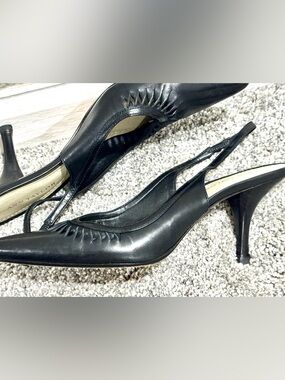 Ann Taylor-Leather Slingback Heals-Black-Size 5
